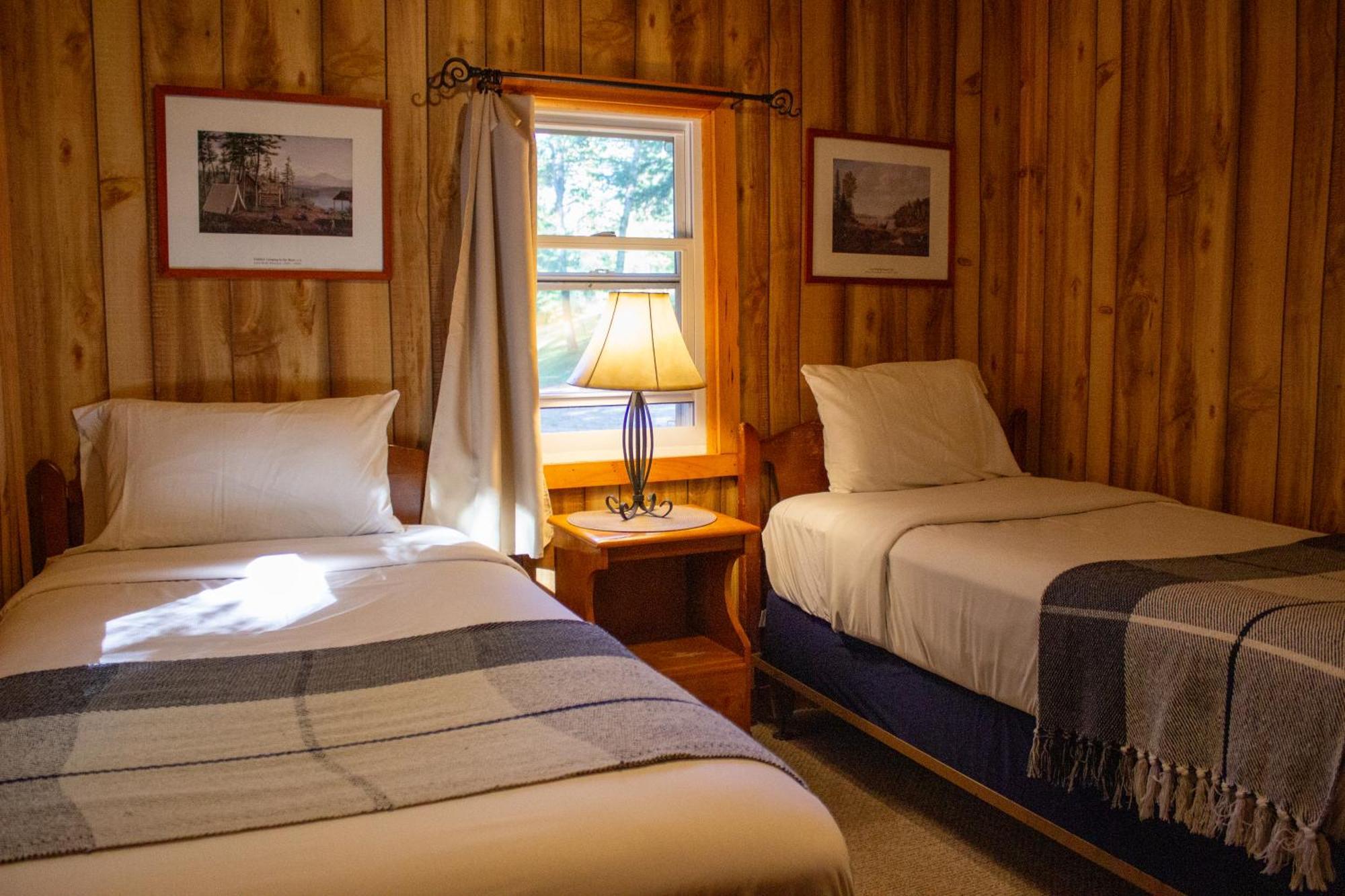 Paddler'S Rest Lakeside Cabins And Motel Long Lake Room photo