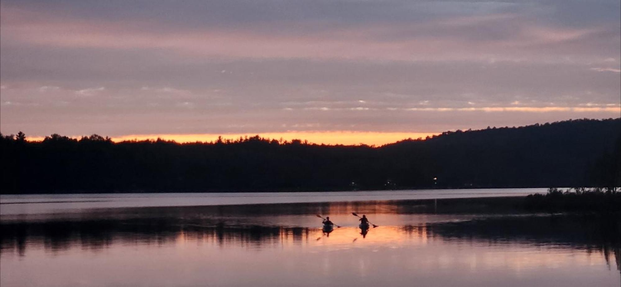 Paddler'S Rest Lakeside Cabins And Motel Long Lake Exterior photo